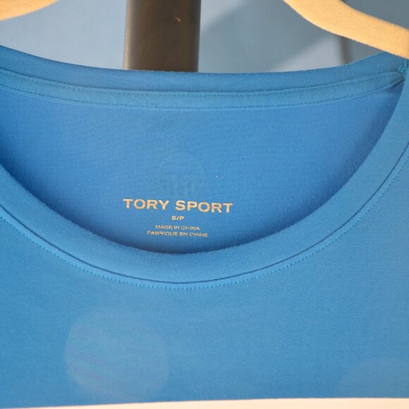 Tory Burch Sport Performance cooling preference graphic T long sleeve top Size S - Picture 3 of 6